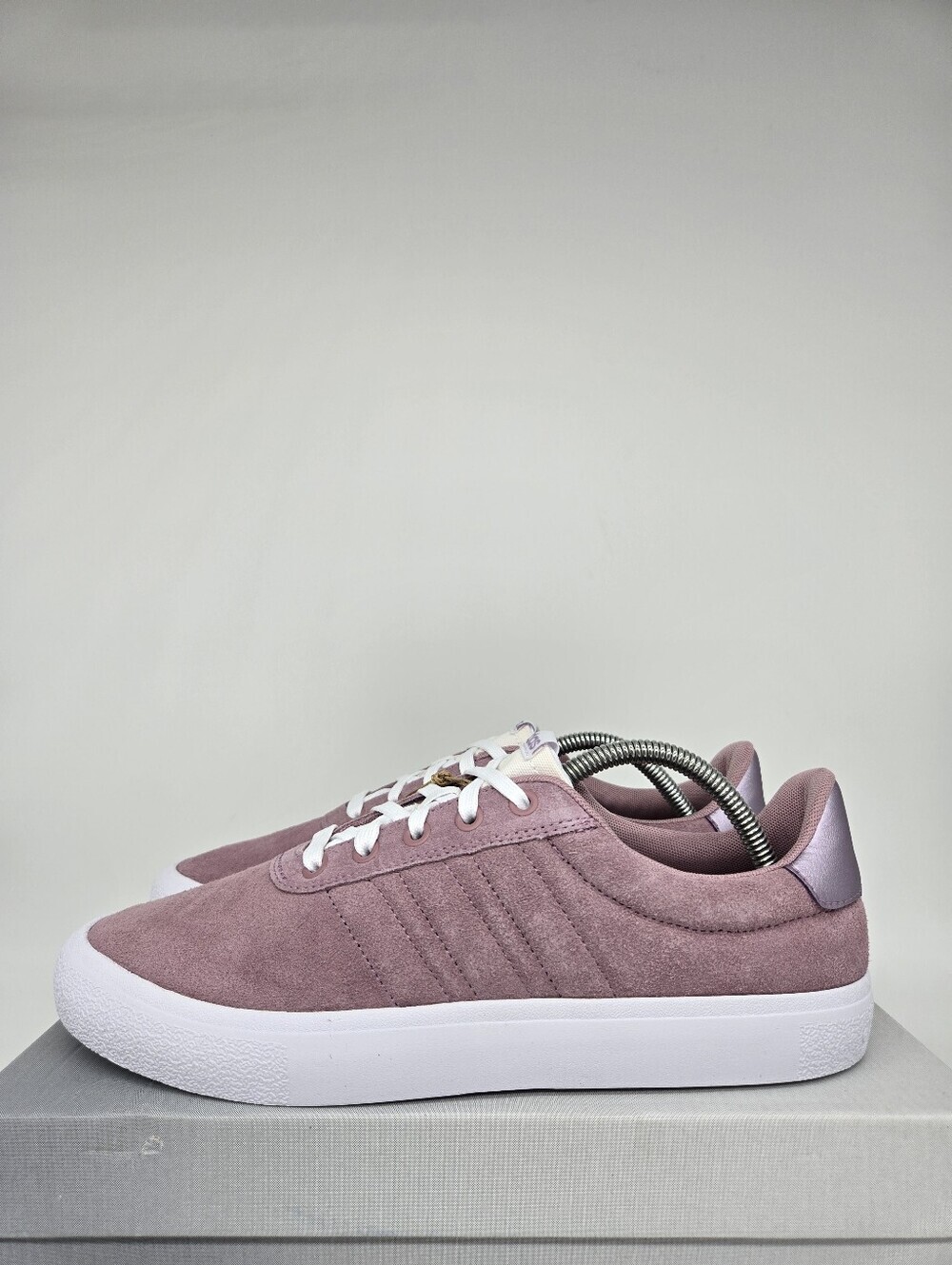 Adidas Women's Vulcraid3R GW9181 Magic Mauve Skateboarding Shoes Size 10